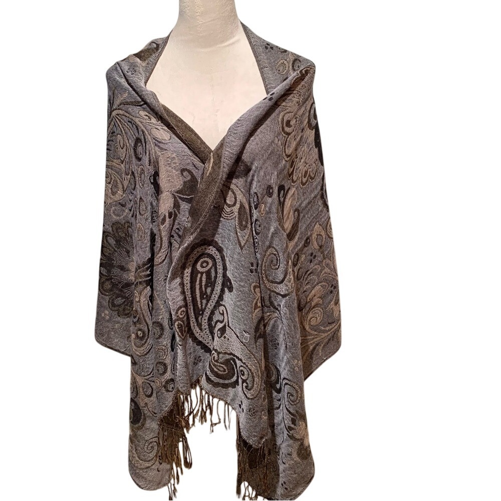 Scarf/Wrap/Shawl. Paisley.Reversible. Cotton/Rayon blend. 68X26.